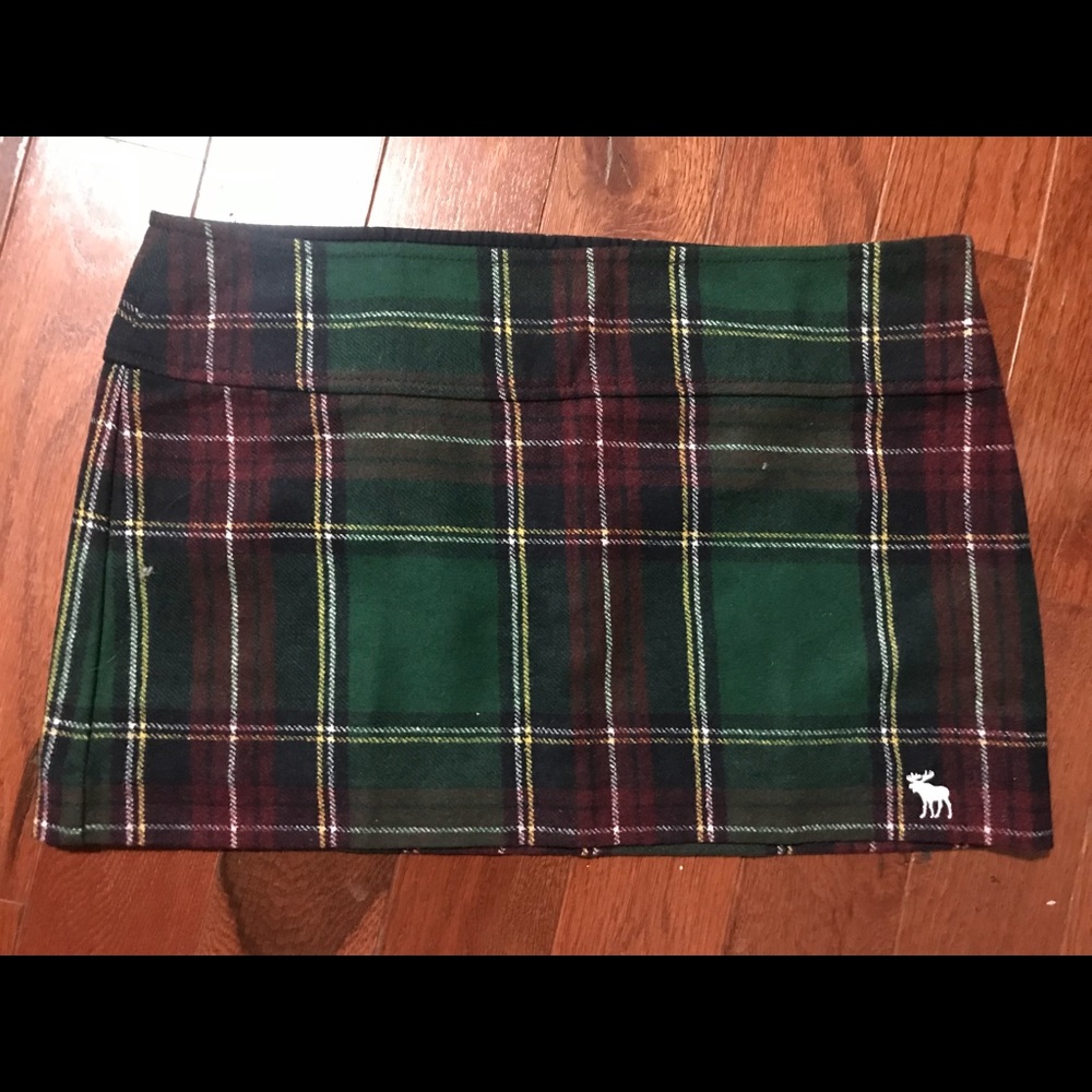 NWT Abercrombie & Fitch plaid skirt size 2 26w